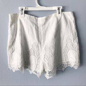 Forever 21 White Lace Detailed Shorts